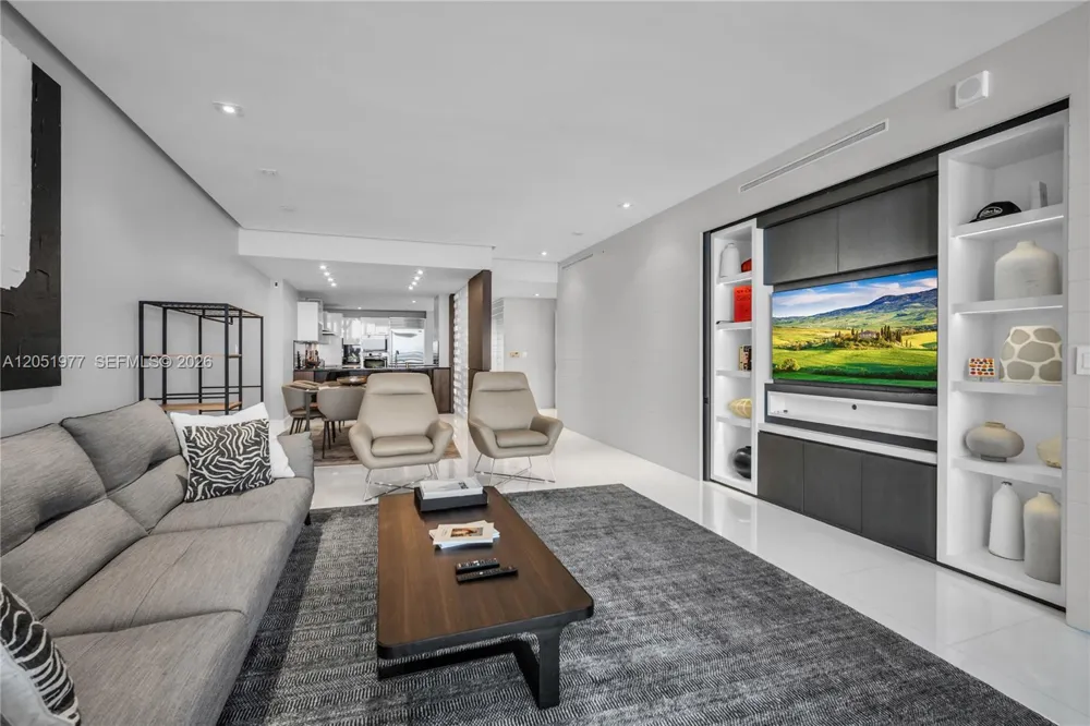 17121 Collins Avenue #4205 Sunny Isles Beach, FL 33160