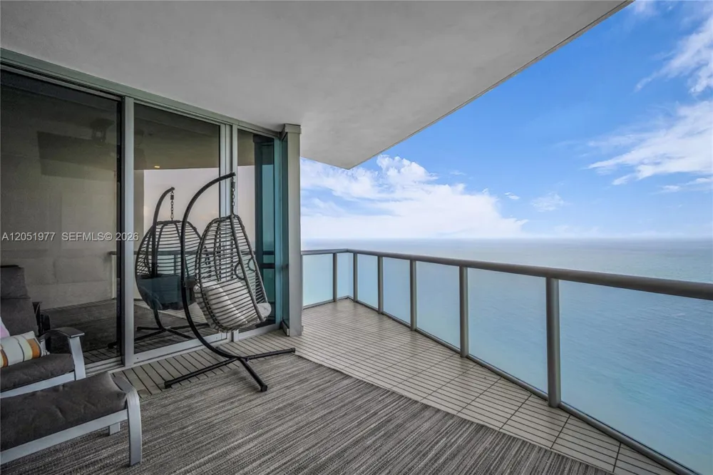 17121 Collins Avenue #4205 Sunny Isles Beach, FL 33160