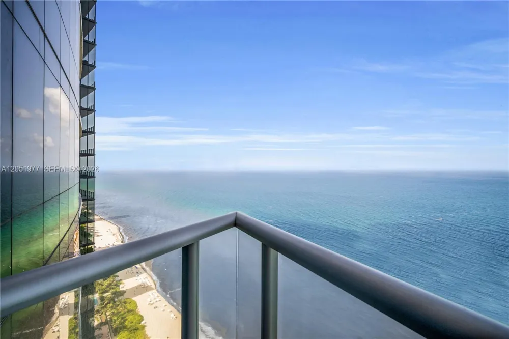 17121 Collins Avenue #4205 Sunny Isles Beach, FL 33160