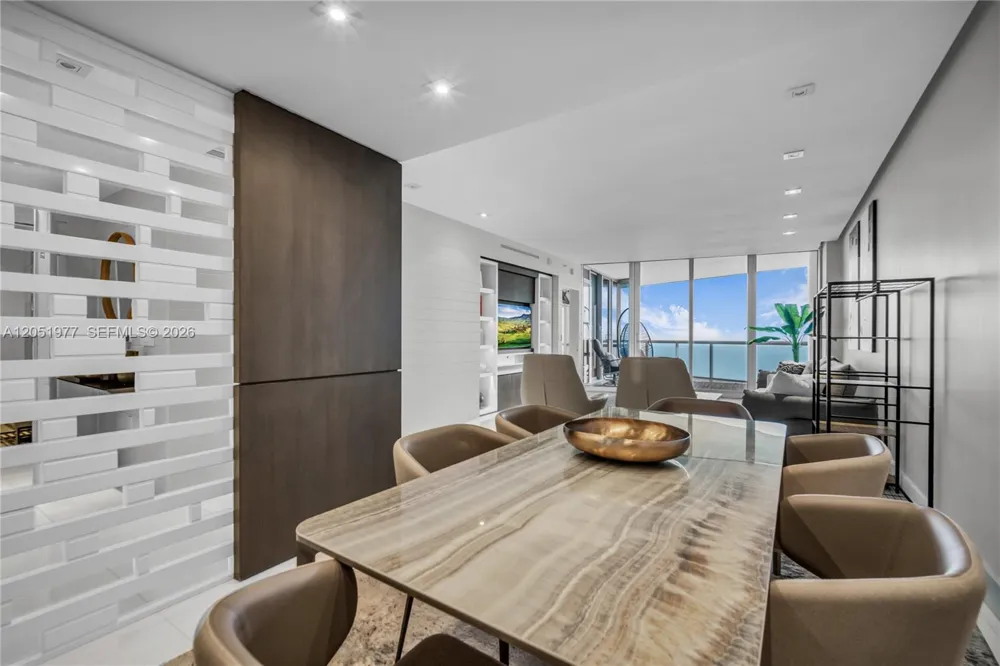 17121 Collins Avenue #4205 Sunny Isles Beach, FL 33160