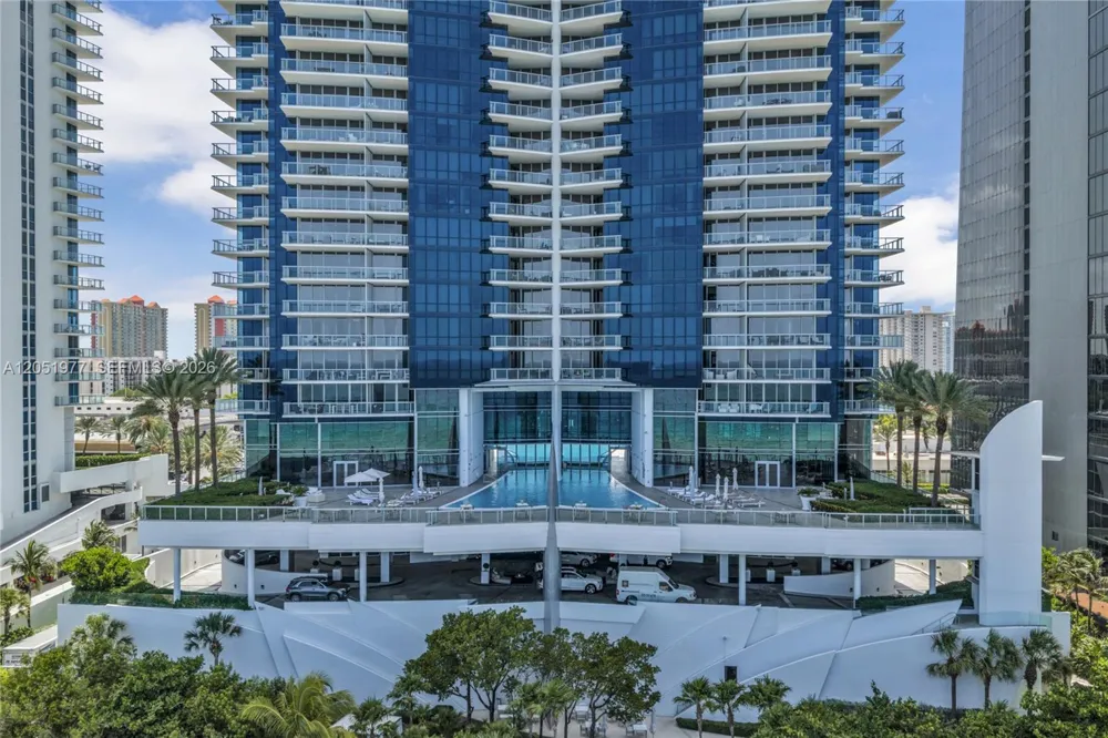 17121 Collins Avenue #4205 Sunny Isles Beach, FL 33160
