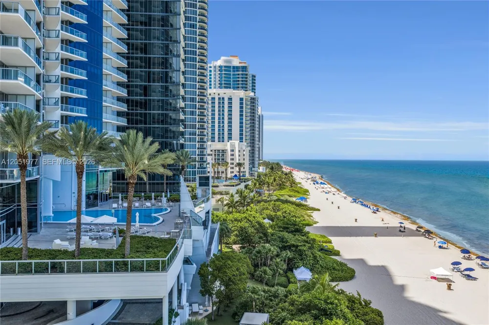 17121 Collins Avenue #4205 Sunny Isles Beach, FL 33160