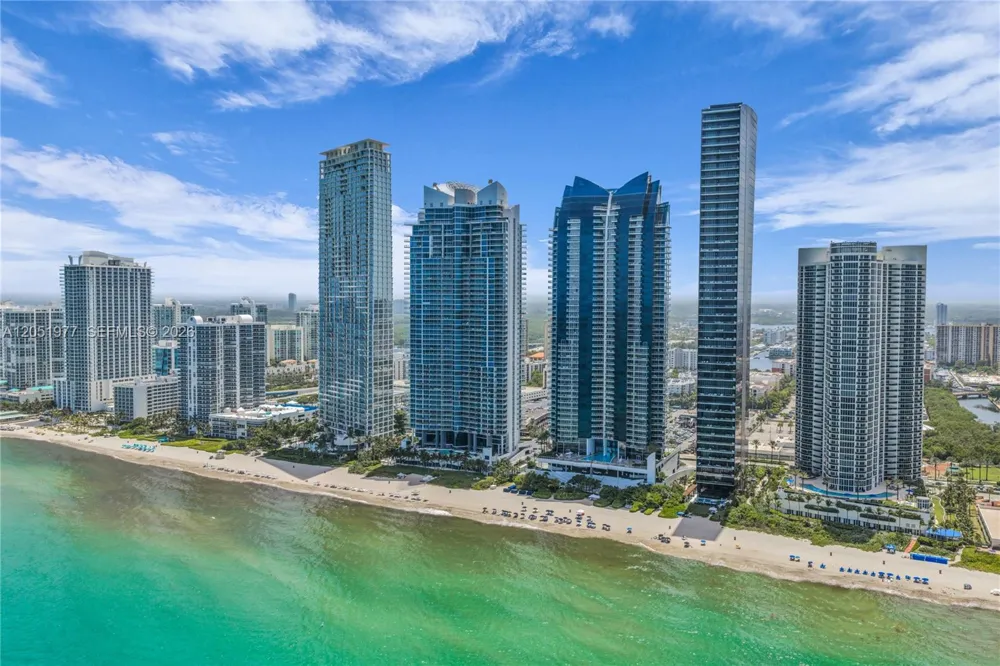 17121 Collins Avenue #4205 Sunny Isles Beach, FL 33160