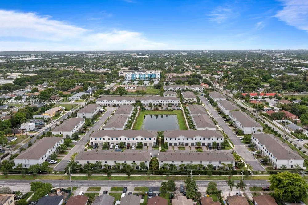 336 NW 8th Ct Pompano Beach, FL 33060