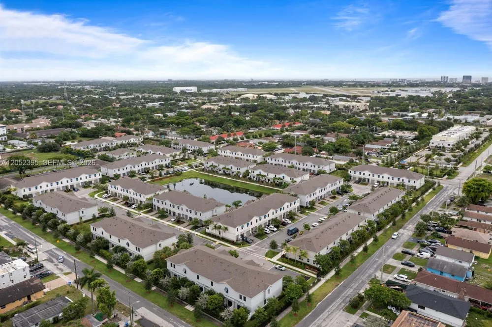336 NW 8th Ct Pompano Beach, FL 33060