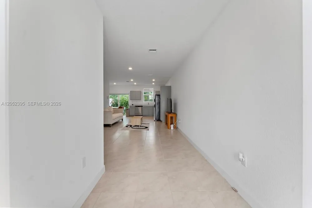 336 NW 8th Ct Pompano Beach, FL 33060