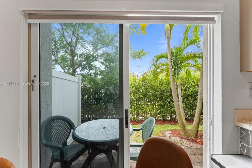 336 NW 8th Ct Pompano Beach, FL 33060