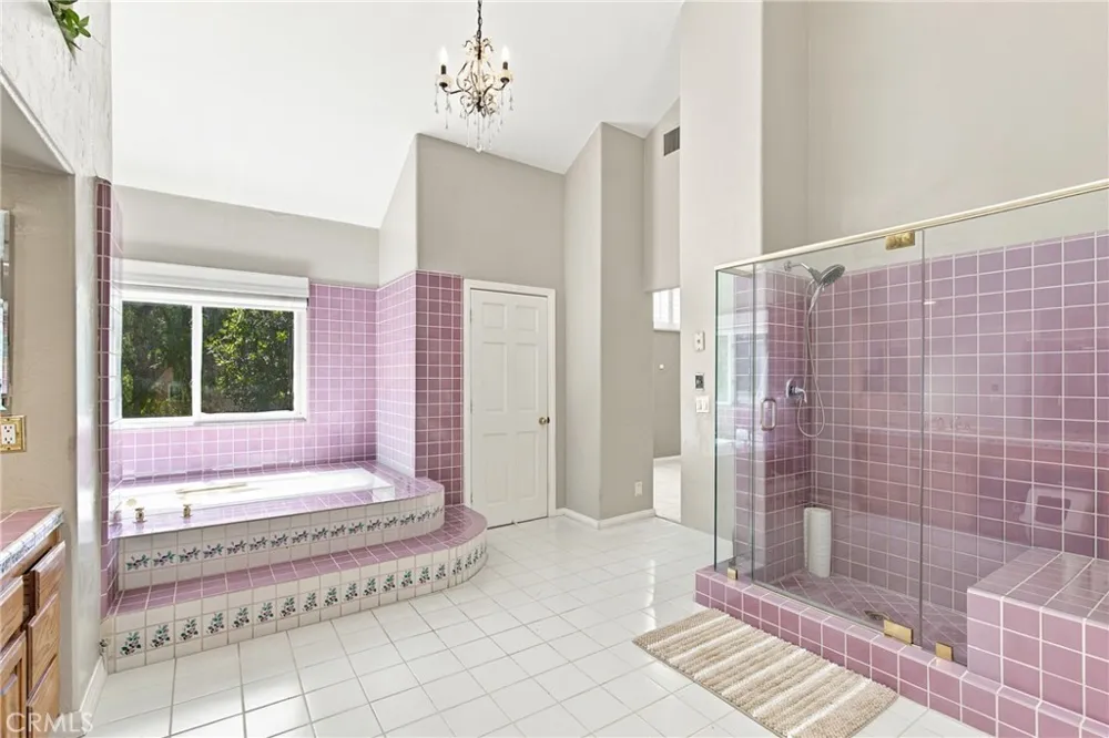 10925 Willowbrae Chatsworth, CA 91311