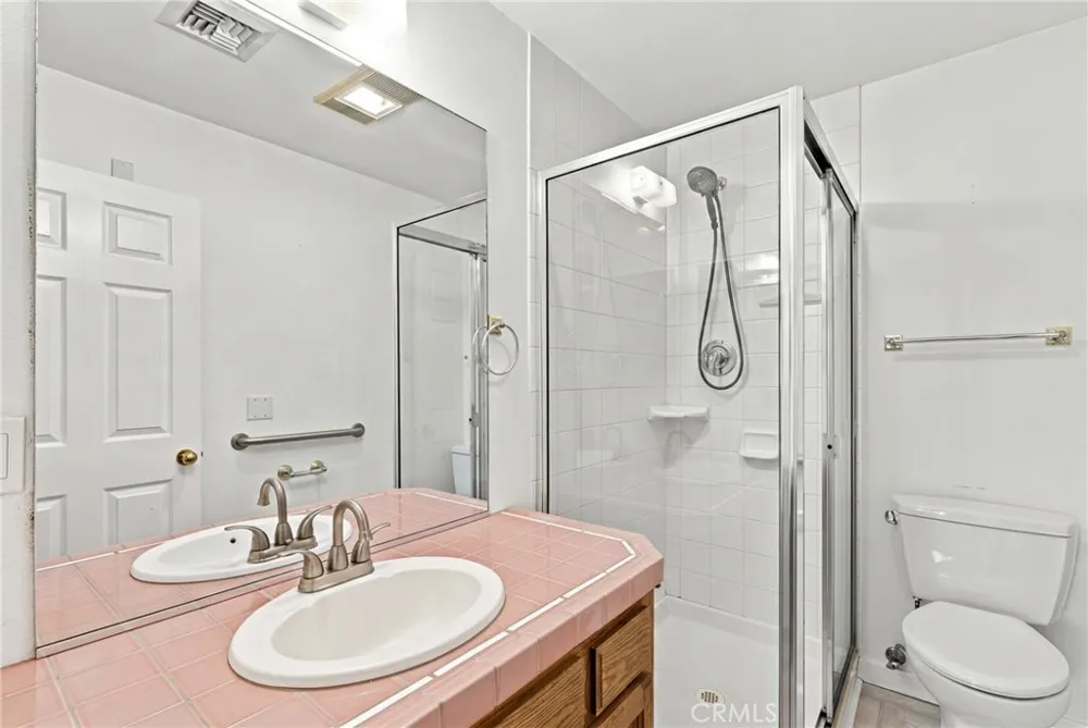 10925 Willowbrae Chatsworth, CA 91311
