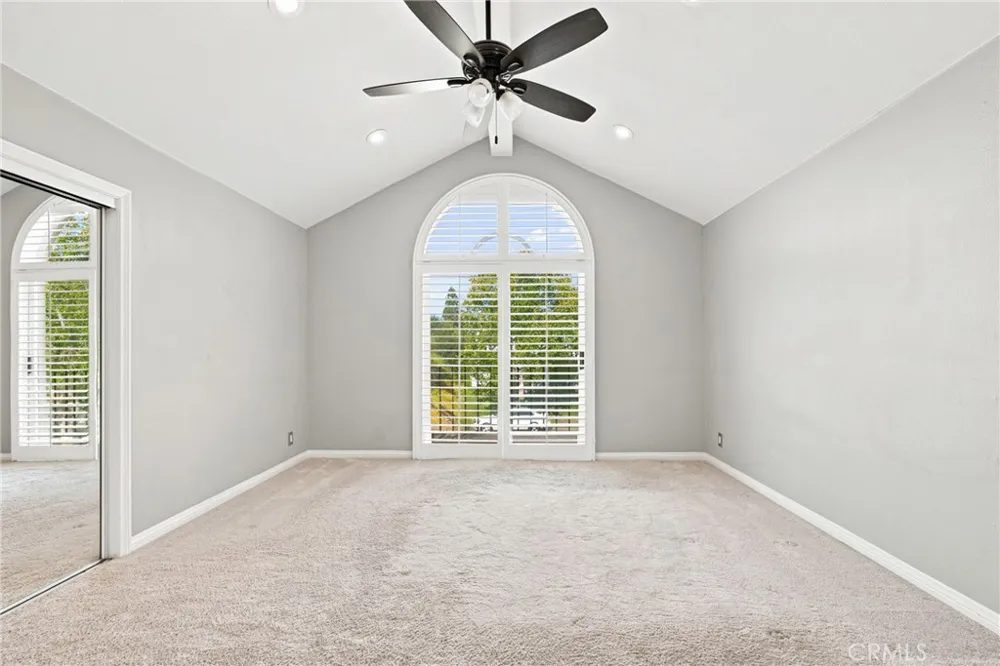 10925 Willowbrae Chatsworth, CA 91311