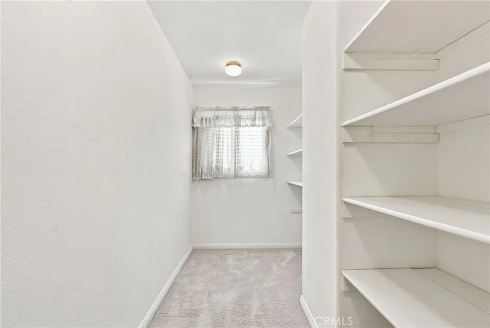 10925 Willowbrae Chatsworth, CA 91311
