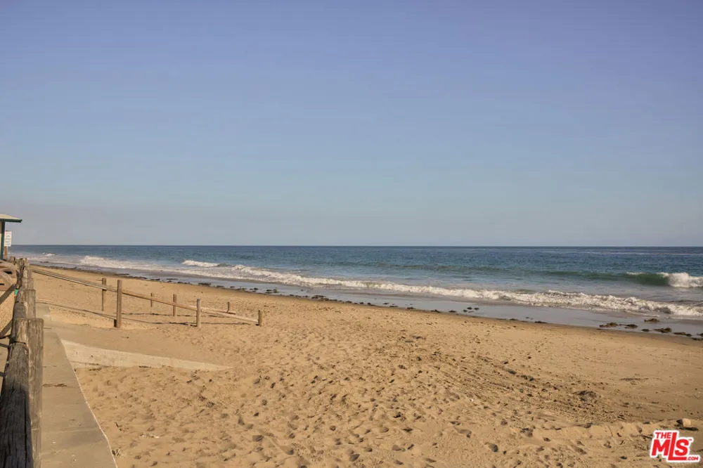 4121 Creciente Drive Santa Barbara, CA 93110