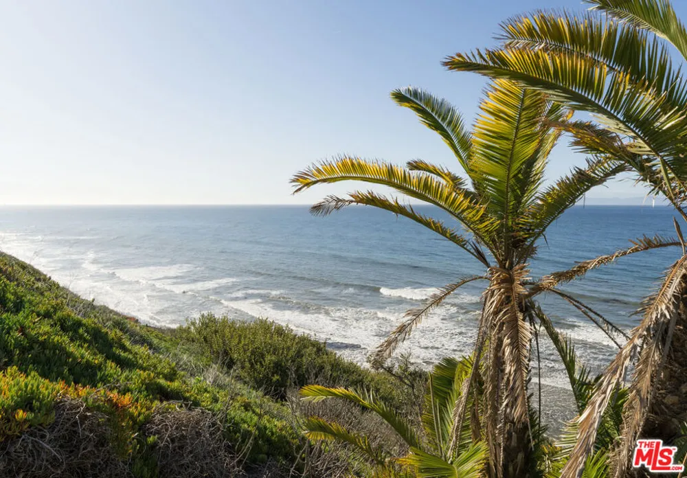 4121 Creciente Drive Santa Barbara, CA 93110