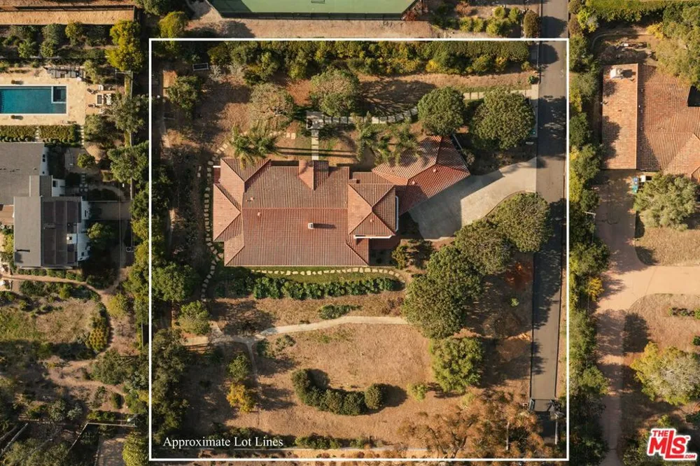 3236 Braemar Drive Santa Barbara, CA 93109
