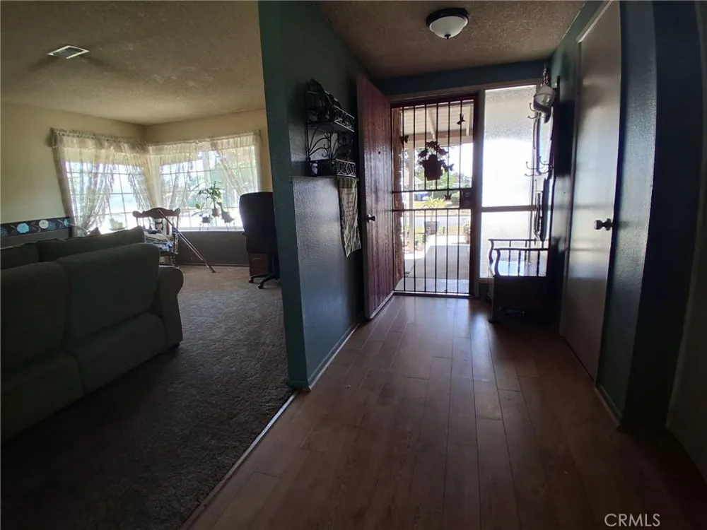 11448 Mojave Drive Jurupa Valley, CA 91752