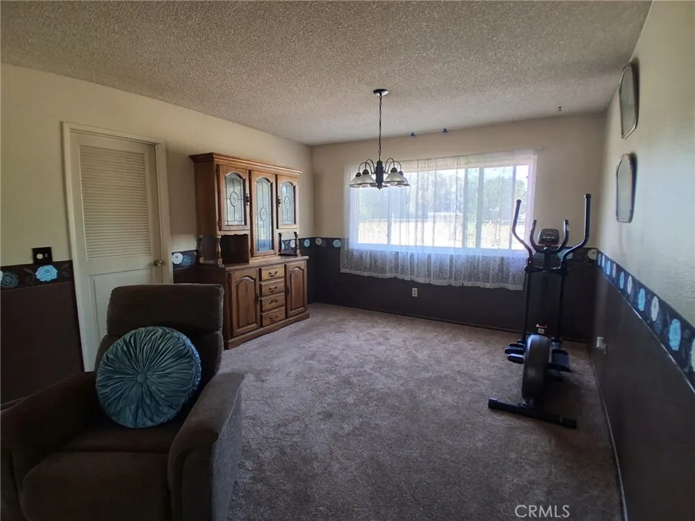 11448 Mojave Drive Jurupa Valley, CA 91752