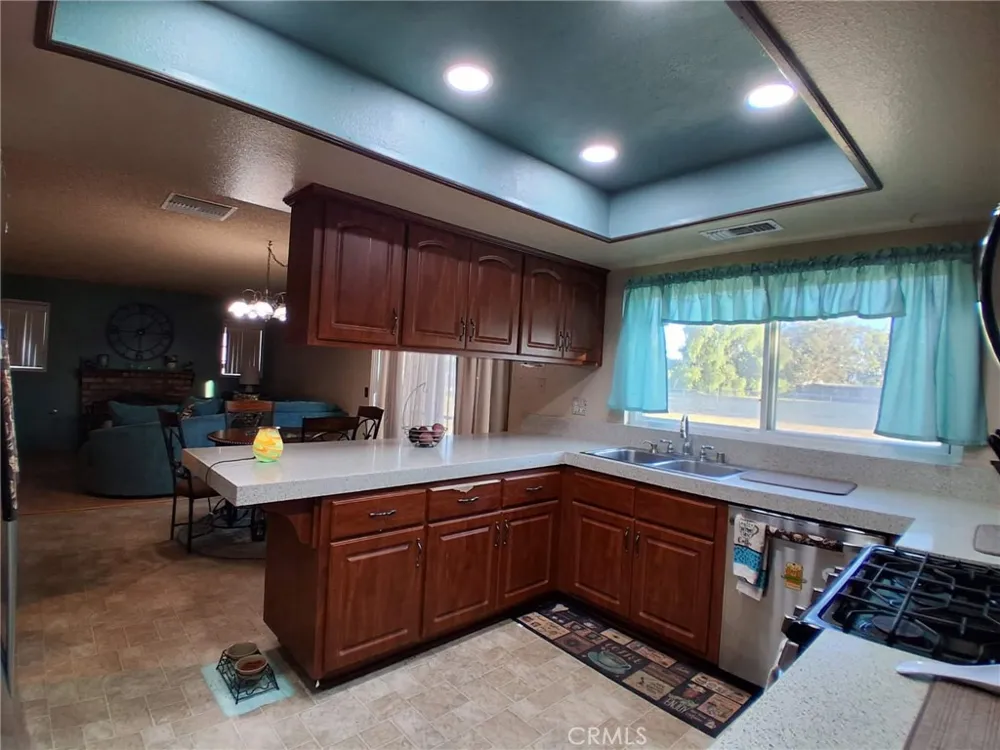 11448 Mojave Drive Jurupa Valley, CA 91752