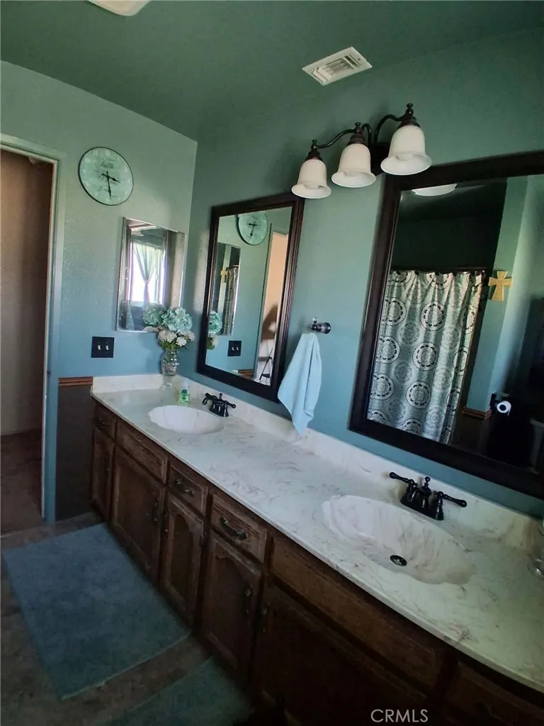 11448 Mojave Drive Jurupa Valley, CA 91752
