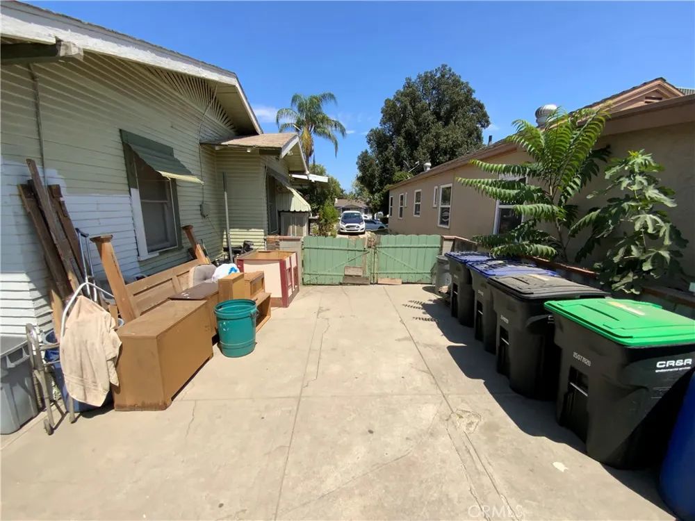1295 9th Colton, CA 92324