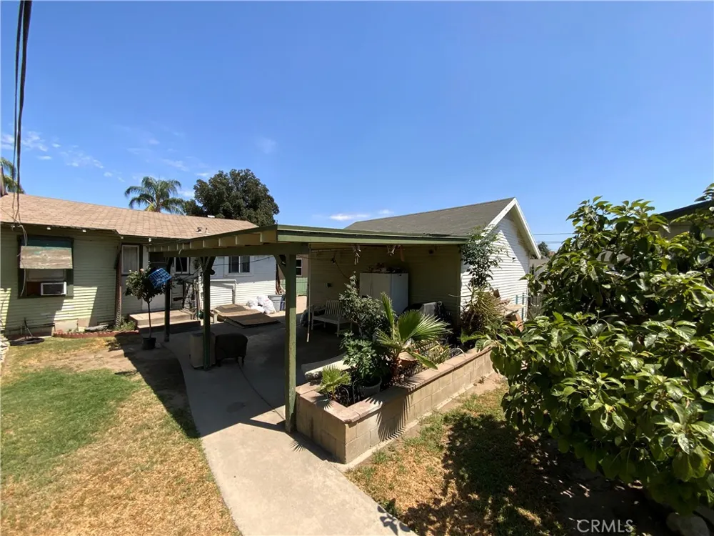 1295 9th Colton, CA 92324