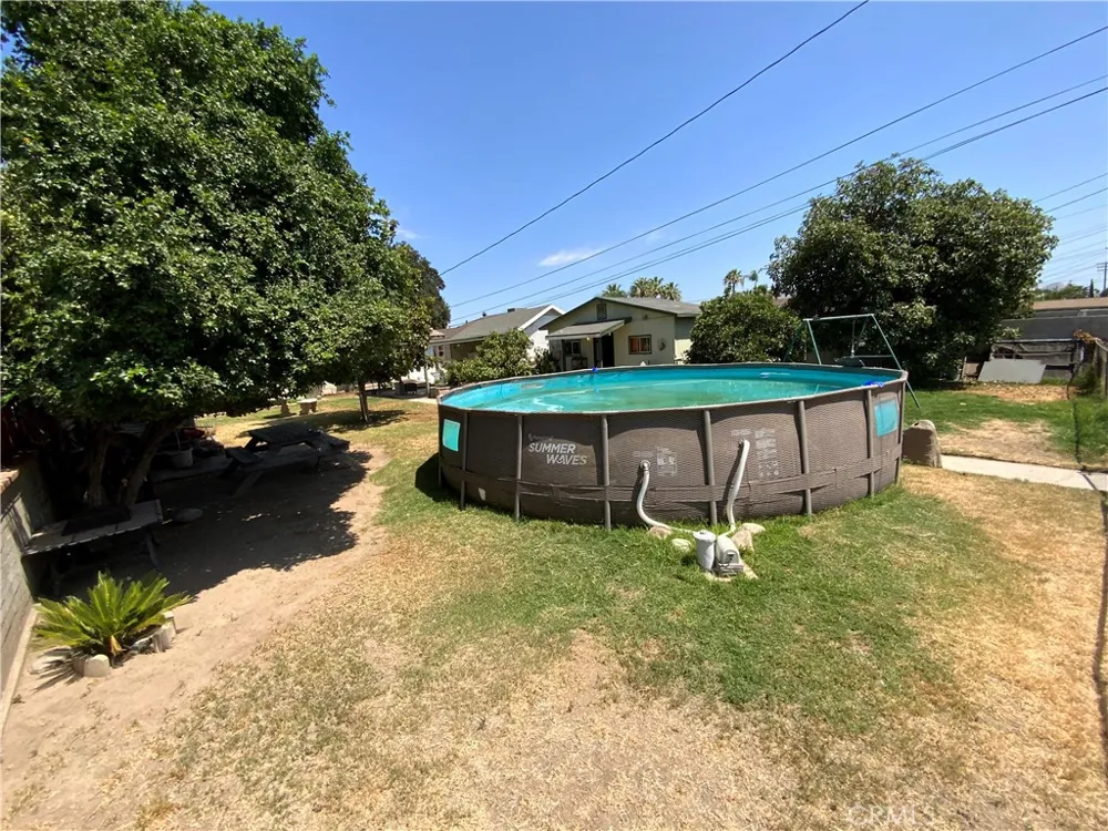 1295 9th Colton, CA 92324