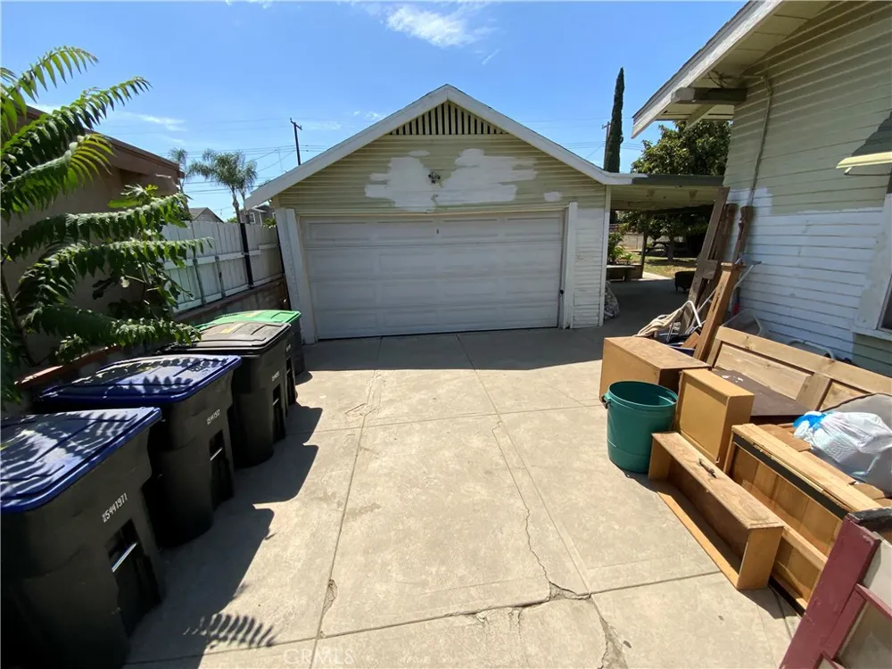 1295 9th Colton, CA 92324