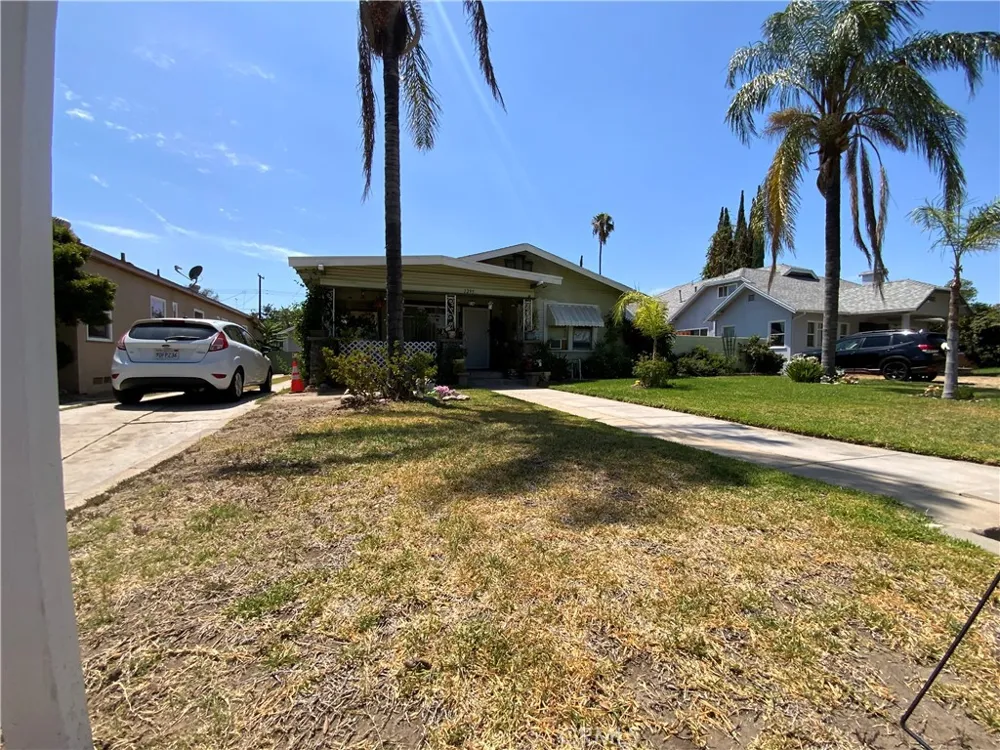 1295 9th Colton, CA 92324
