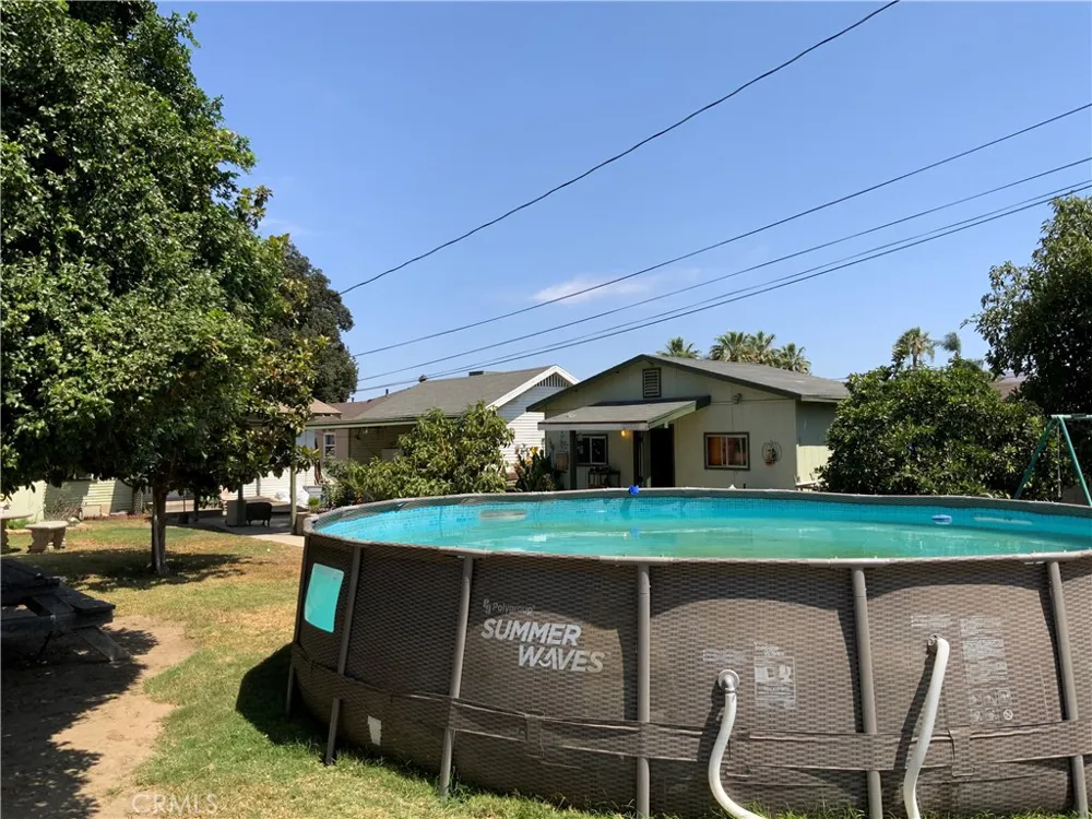 1295 9th Colton, CA 92324