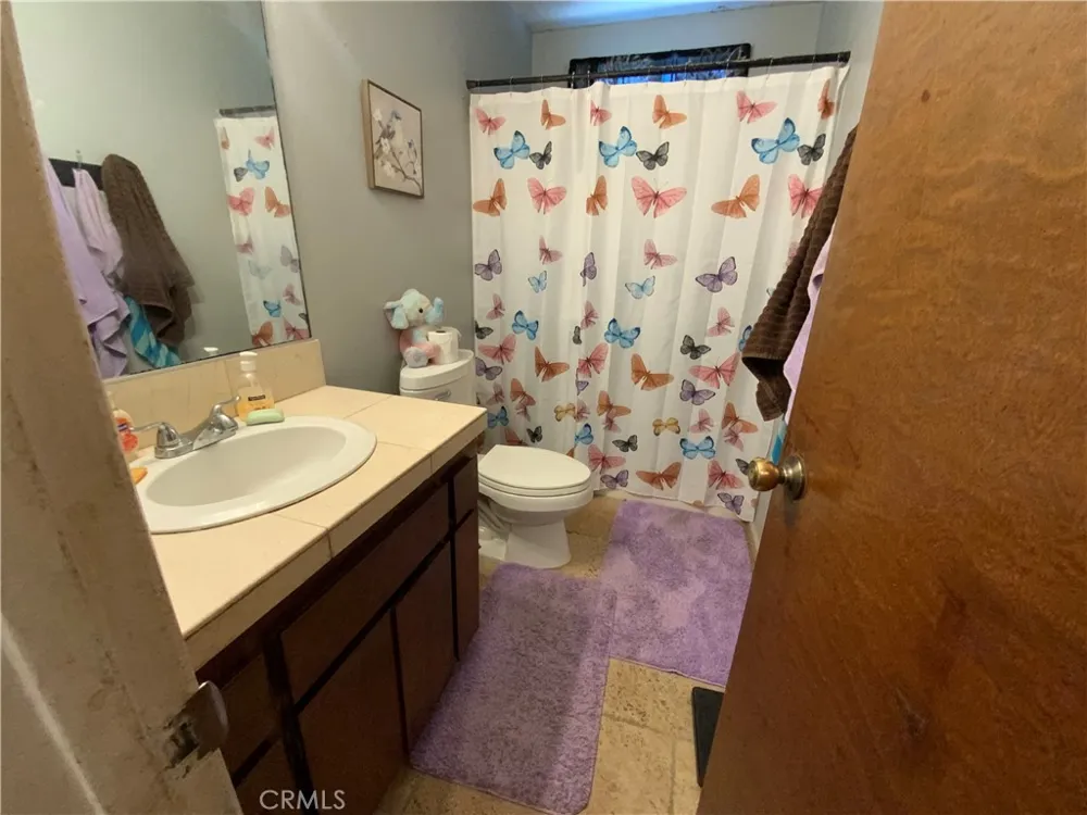 1295 9th Colton, CA 92324