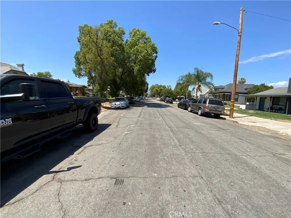 1295 9th Colton, CA 92324