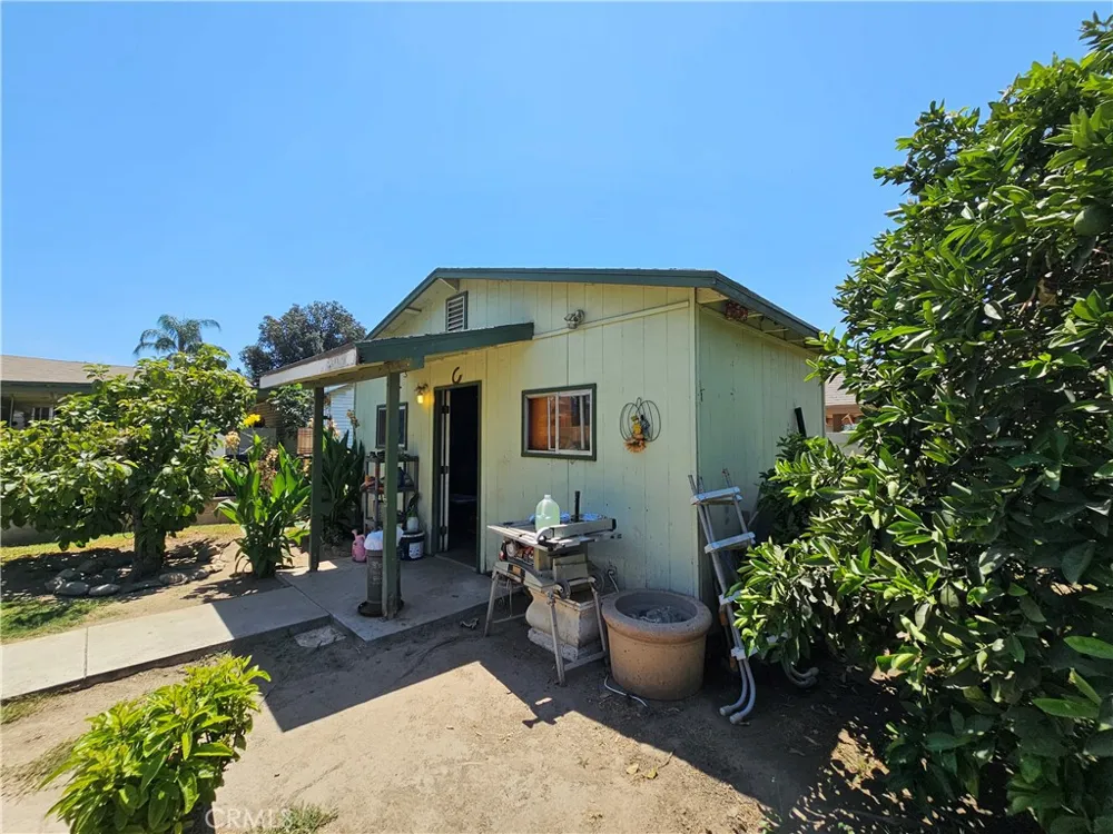 1295 9th Colton, CA 92324