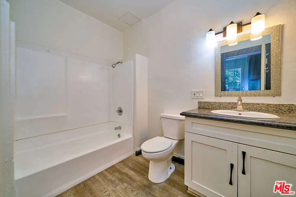 1347 Valencia Street #A Los Angeles, CA 90015