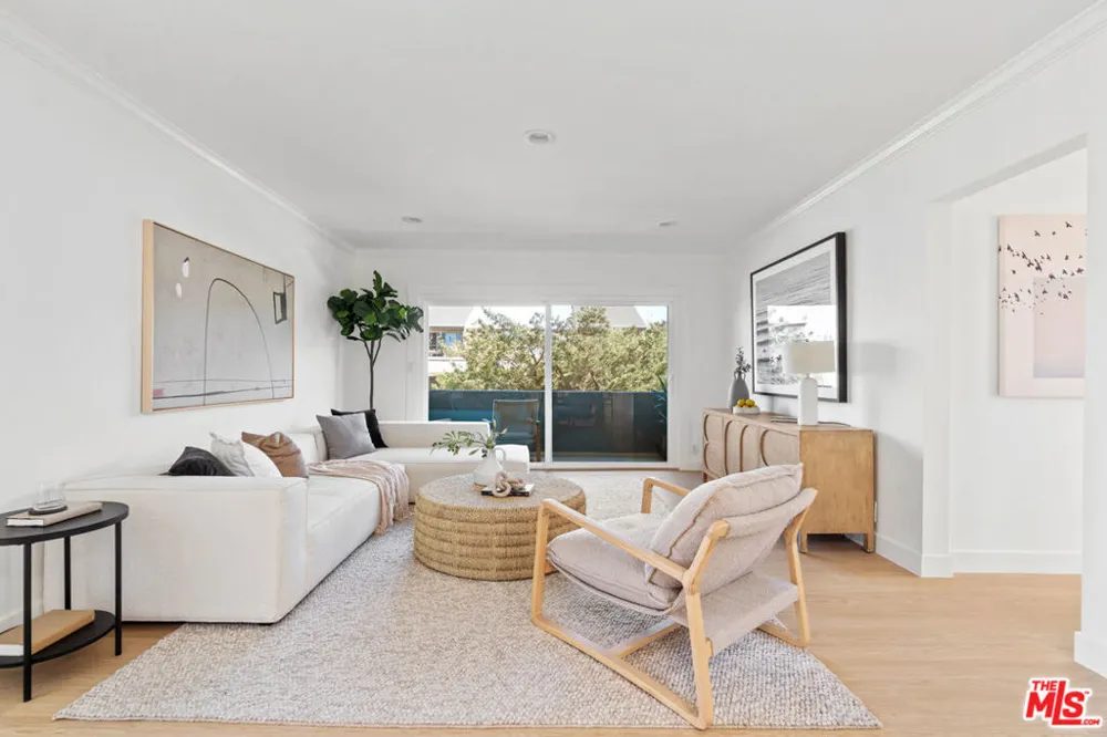 423 Pier Avenue #4 Santa Monica, CA 90405
