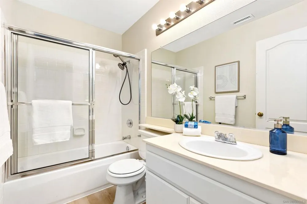 11184 Portobelo Dr San Diego, CA 92124