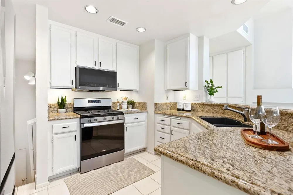 11184 Portobelo Dr San Diego, CA 92124
