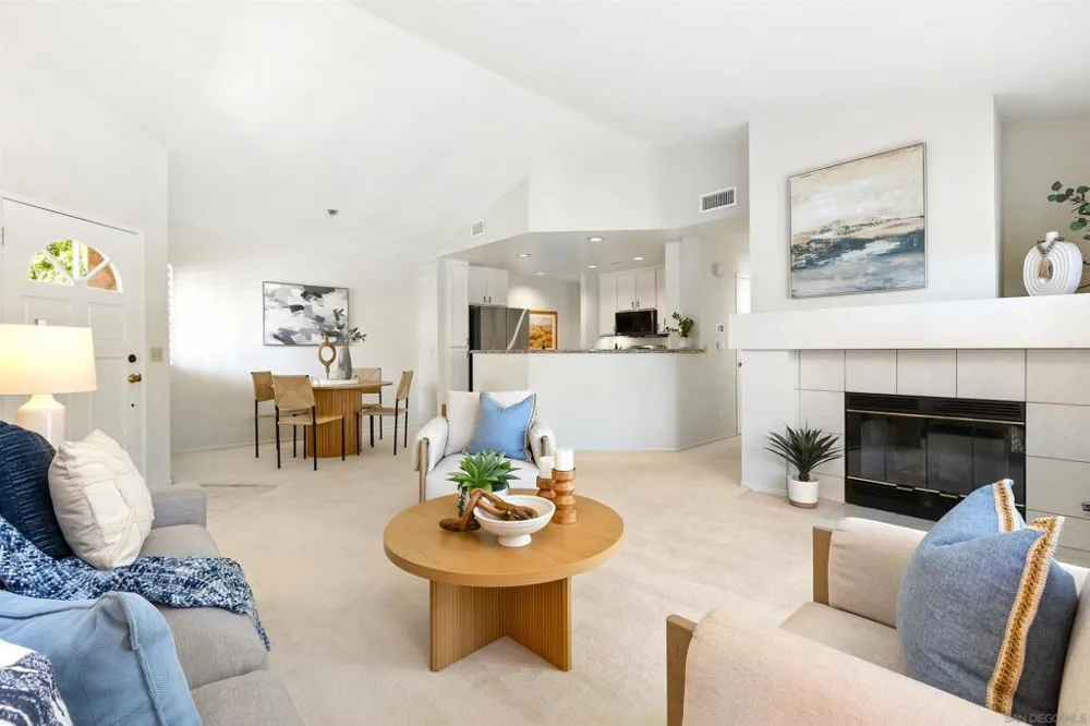 11184 Portobelo Dr San Diego, CA 92124