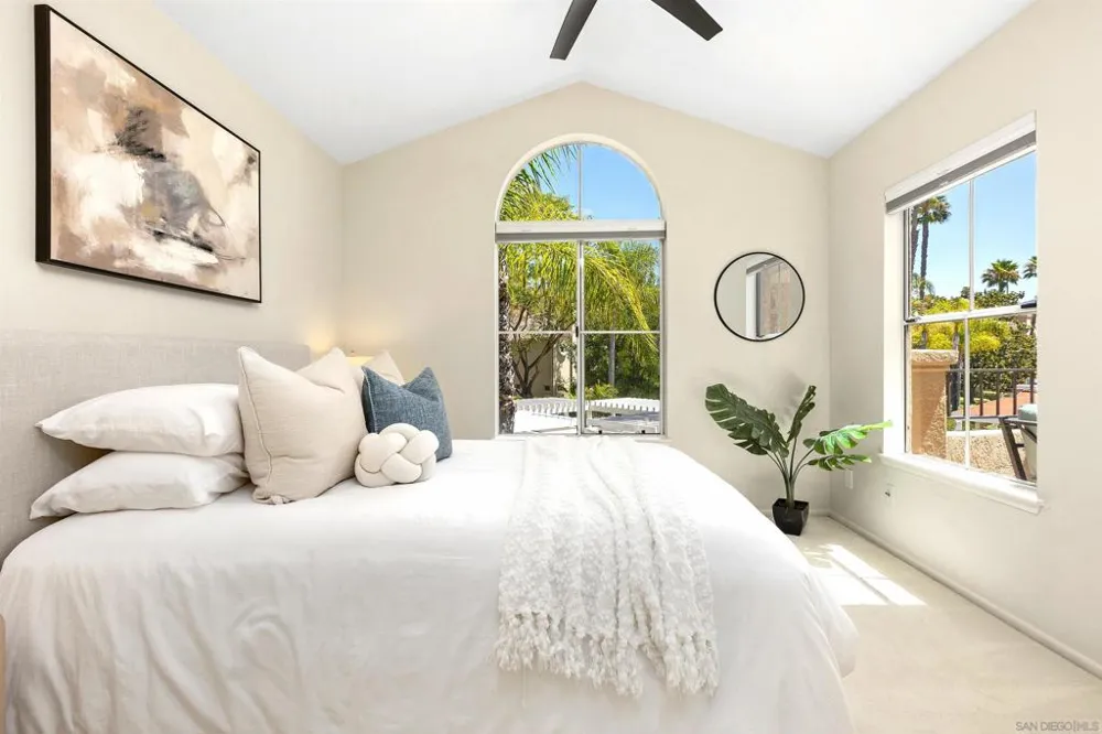 11184 Portobelo Dr San Diego, CA 92124