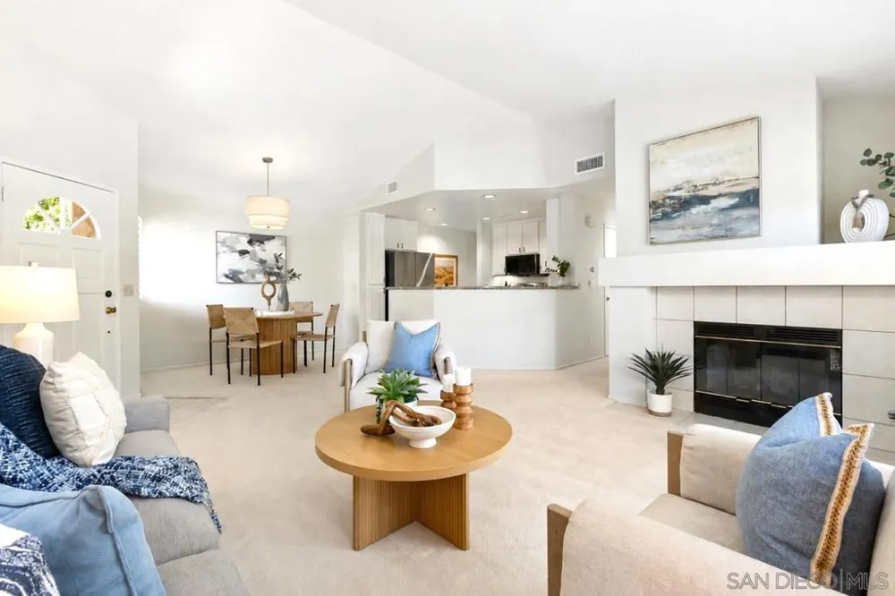 11184 Portobelo Dr San Diego, CA 92124