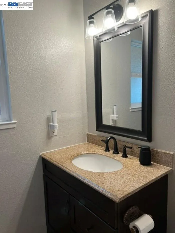 191 Clipper Dr Pittsburg, CA 94565