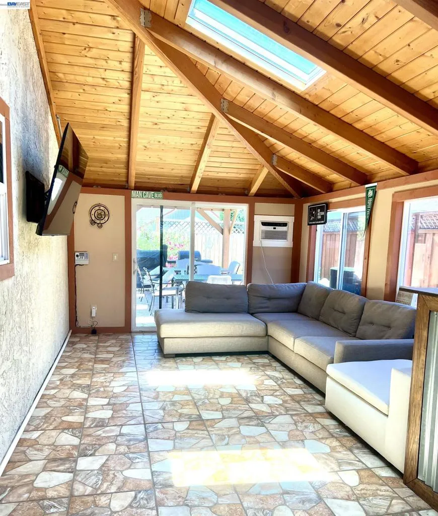191 Clipper Dr Pittsburg, CA 94565