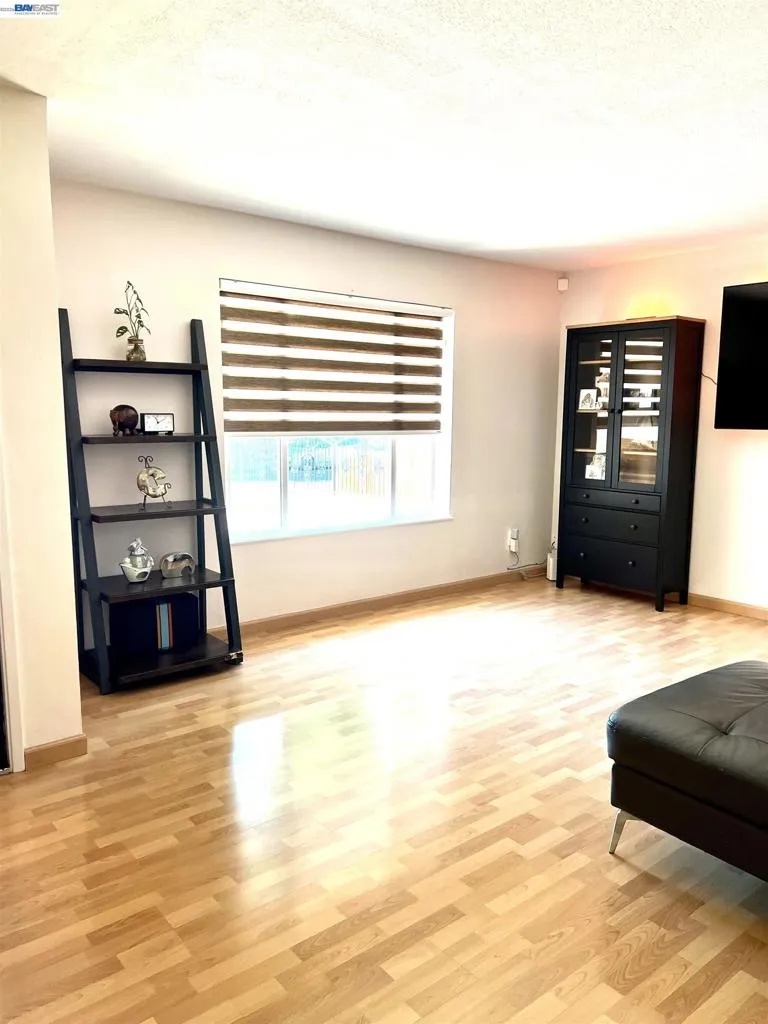 191 Clipper Dr Pittsburg, CA 94565