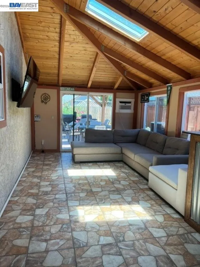 191 Clipper Dr Pittsburg, CA 94565