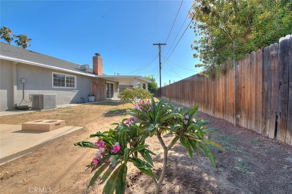 8723 Larkin Court Riverside, CA 92503