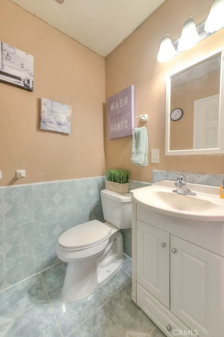 8723 Larkin Court Riverside, CA 92503