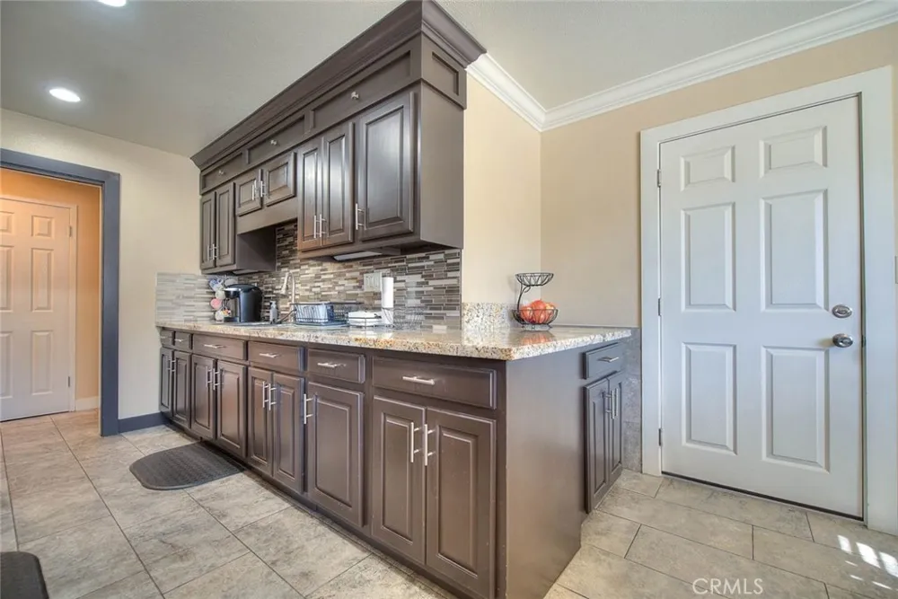 8723 Larkin Court Riverside, CA 92503