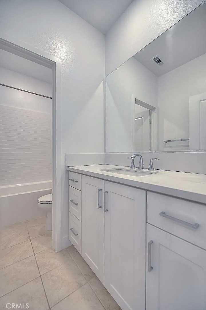 2750 W 182nd #120 Torrance, CA 90504