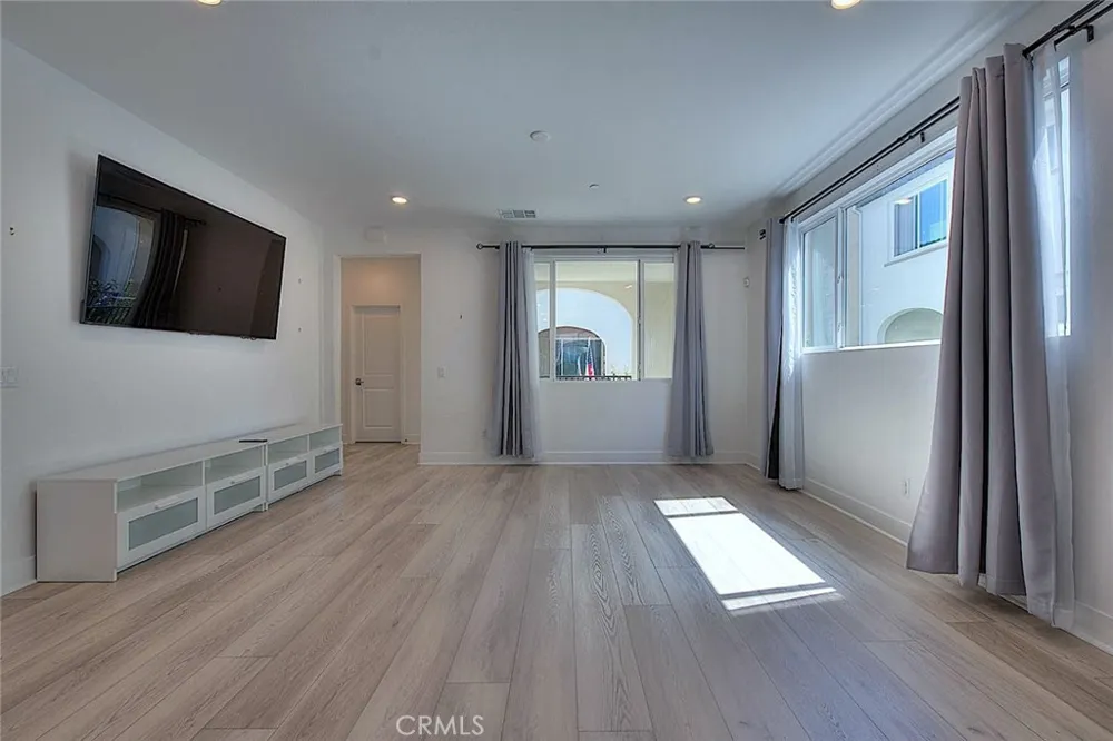 2750 W 182nd #120 Torrance, CA 90504