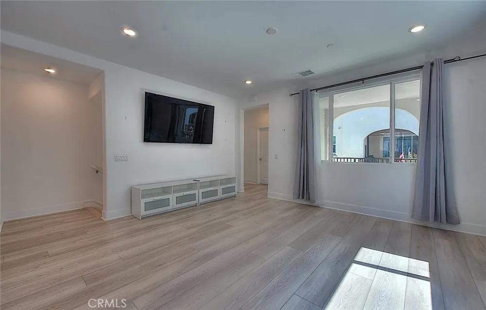 2750 W 182nd #120 Torrance, CA 90504