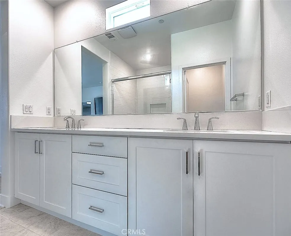 2750 W 182nd #120 Torrance, CA 90504