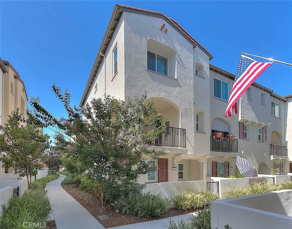 2750 W 182nd #120 Torrance, CA 90504